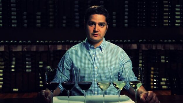 How to Taste Vino Like a Sommelier