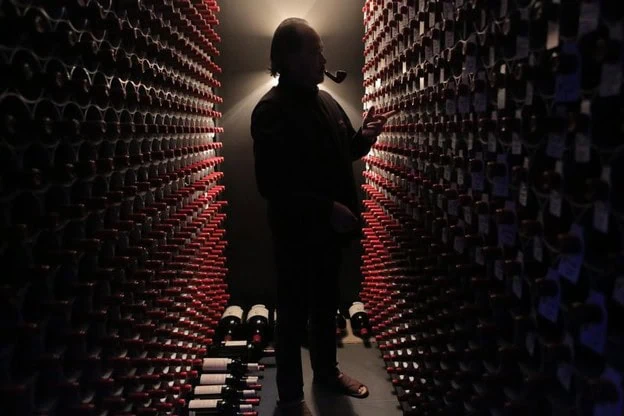 Red Obsession (w/ How to Taste Vino Like a Sommelier)