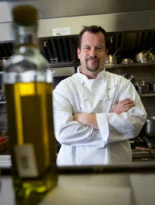 Jason Lynch_Le Caveau