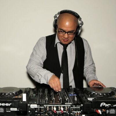 Devour! Speakeasy w/DJ KIWI